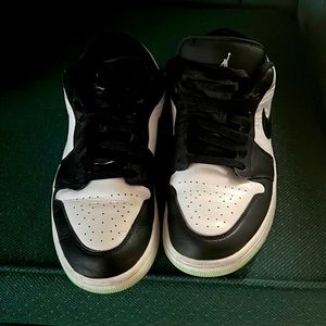 Nike air Jordan men size 10.5